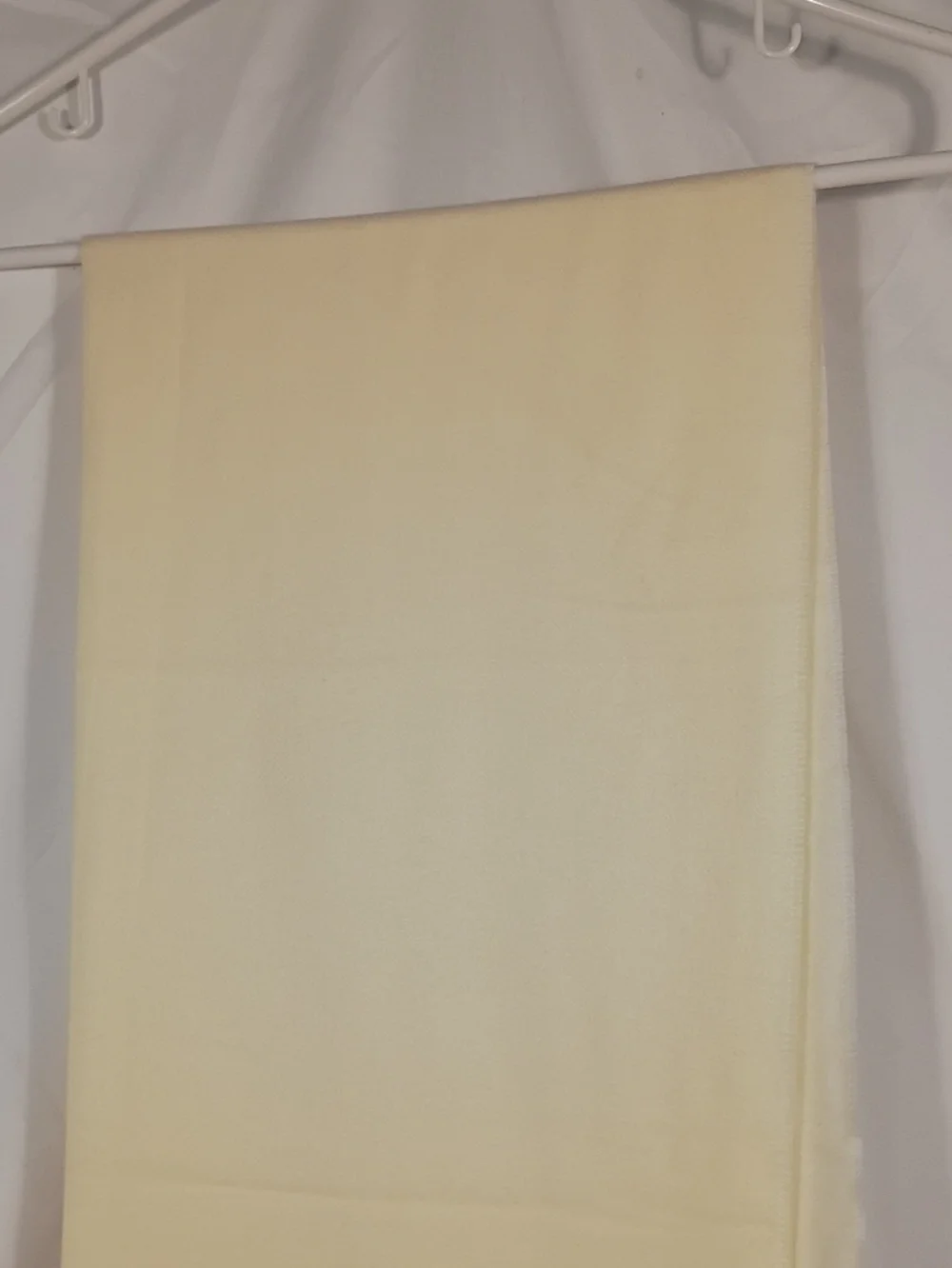 NWT Cashmink By V. Fraas Ivory Fringe Womens Scarf 100% Acrylic Winter